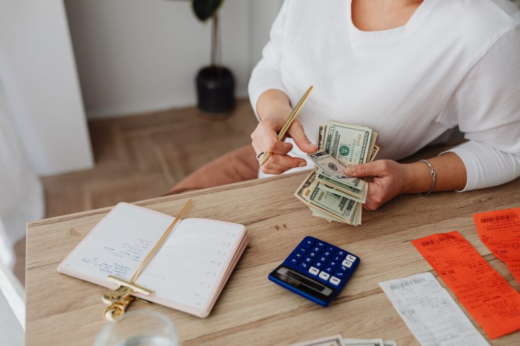 Calculating the debt-to-income ratio for mortgage approval